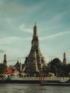 State Room Bangkok – Traditional Thai Elegance with Panoramic River Views